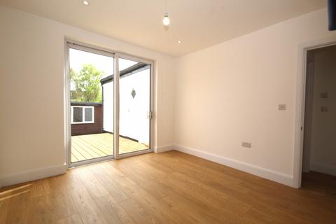 1 bedroom flat to rent, Weald Lane, Harrow, Middlesex HA3