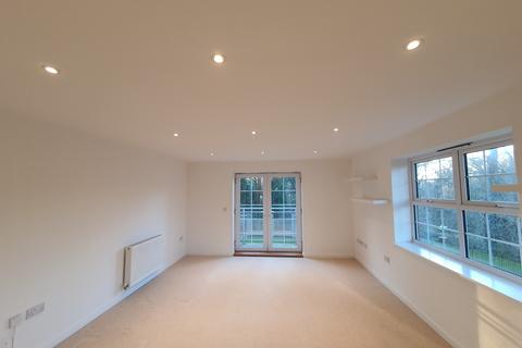 2 bedroom flat to rent, 4 Damson Way, Carshalton SM5