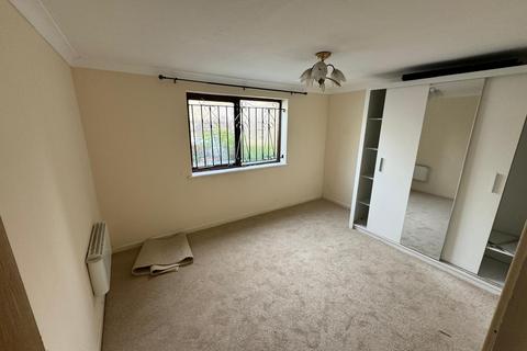 2 bedroom apartment to rent, Jackson Court, Romford Road, London, E7