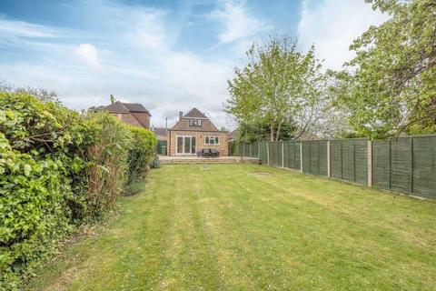 3 bedroom detached bungalow for sale, Castle Avenue, Datchet SL3