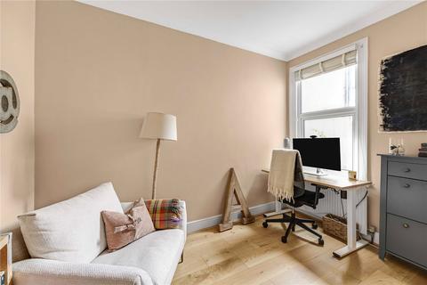 2 bedroom flat for sale, Mablethorpe Road, Fulham, London, SW6
