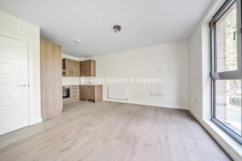 1 bedroom flat to rent, Frobisher Road London N8