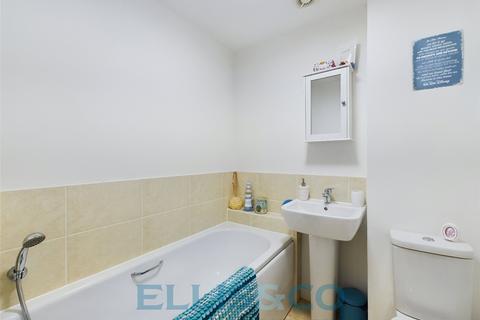 59 Halcrow Avenue, Dartford, DA1 5FX