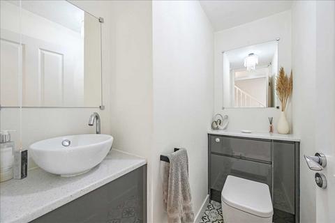 30 Howerts Close, Warsash, Southampton, SO31 9JR