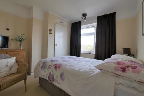 35 Rosecroft Road, Ipswich, IP1 6AP