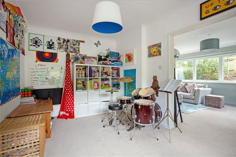 4 Abbotts Close, Winchester, SO23 7EY