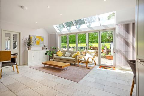 4 Abbotts Close, Winchester, SO23 7EY