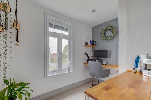 111 Feckenham Road, Headless Cross, Redditch, B97 5AH