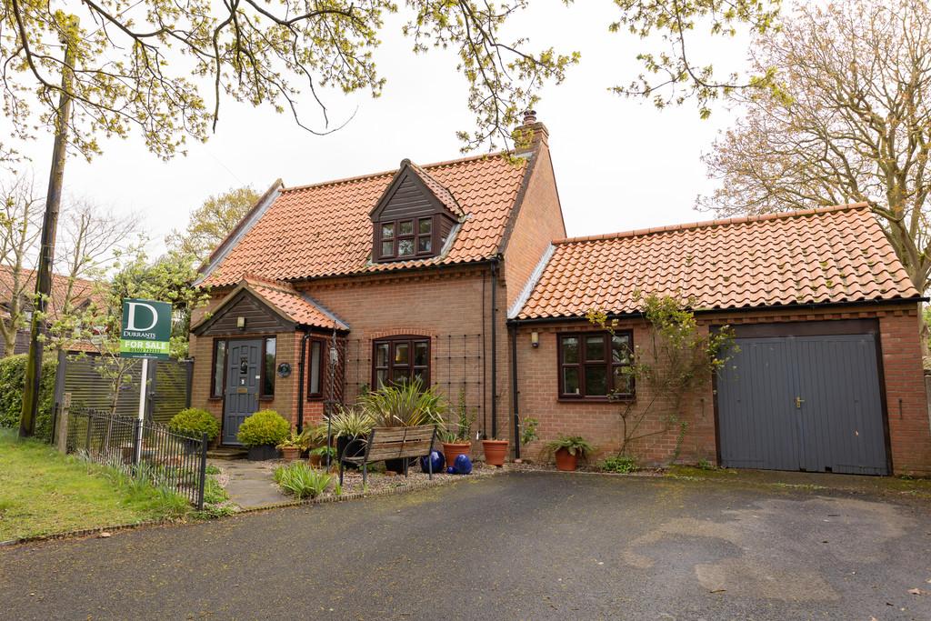 Lily Lane, Beccles NR34 3 bed cottage for sale £435,000