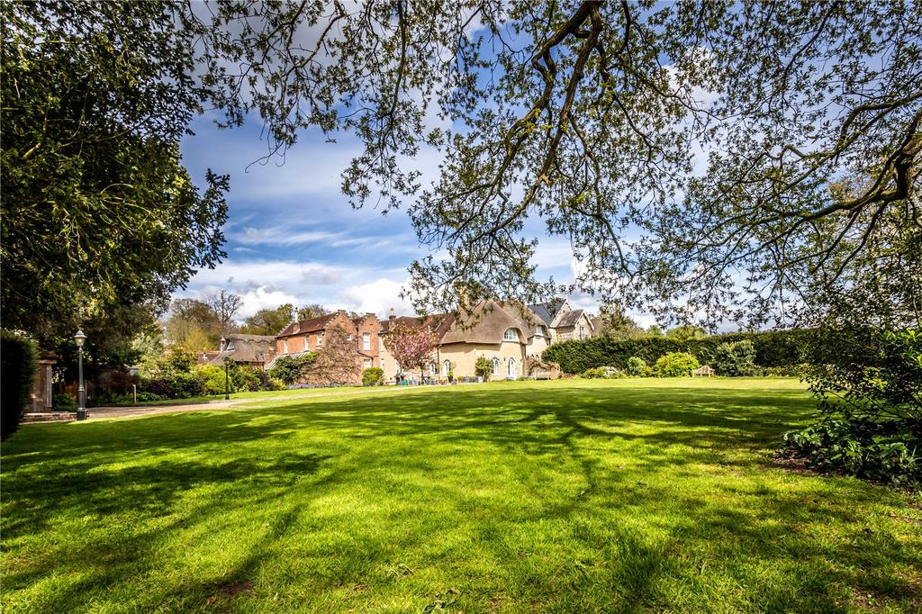 Woodend Downs Road, West Stoke, Chichester, West Sussex, PO18 5 bed