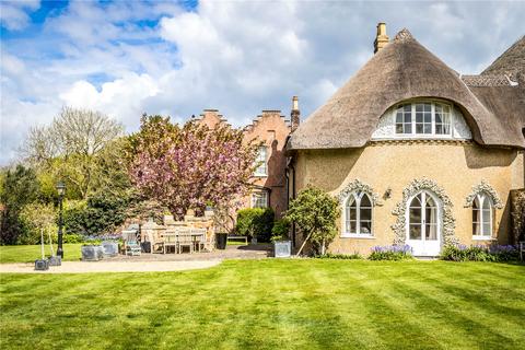 The Coach House, Woodend Downs Road, West Stoke, Chichester, PO18 9BP