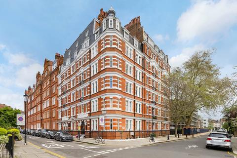 4 bedroom flat for sale, Kensington Court Place, London