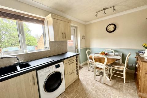 87 Brookfield View, Cleckheaton, BD19 4ES