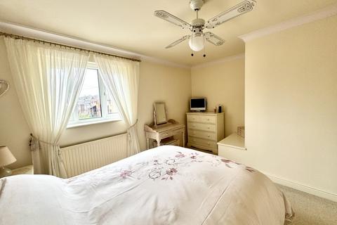 87 Brookfield View, Cleckheaton, BD19 4ES