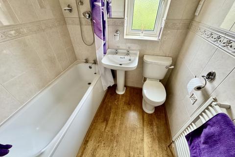 87 Brookfield View, Cleckheaton, BD19 4ES