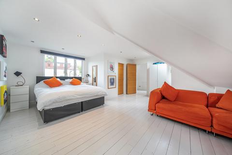 39 Crescent Way, London, SW16 3AL