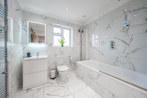 39 Crescent Way, London, SW16 3AL