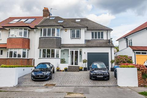 39 Crescent Way, London, SW16 3AL