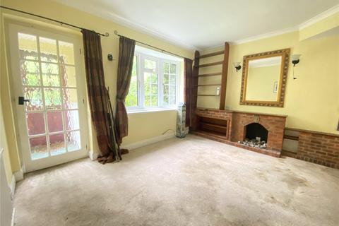 13 Fenns Lane, West End, Woking, GU24 9QF