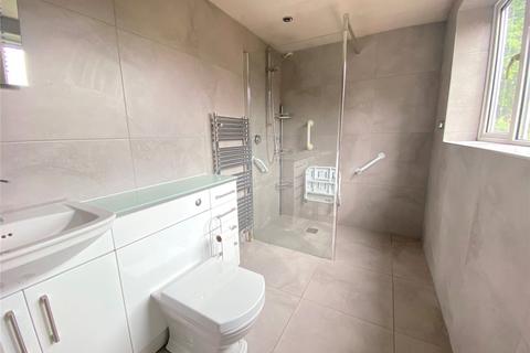 13 Fenns Lane, West End, Woking, GU24 9QF