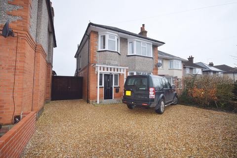 3 bedroom detached house to rent, Victoria Avenue, Bournemouth