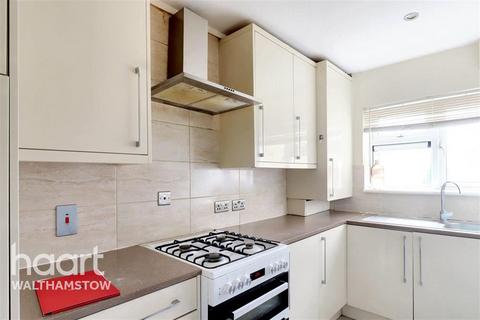 2 bedroom flat to rent, Cecil House, Walthamstow