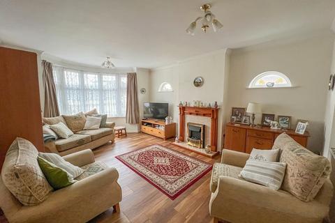67 Cornhill Avenue, Hockley, SS5 5BY