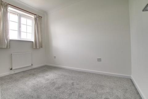 2 bedroom terraced house to rent, Meadow Close, Chatteris