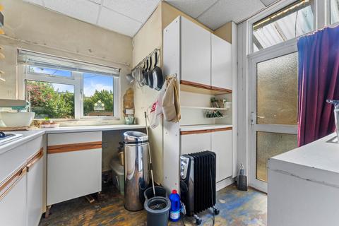 22 Hillside Gardens, Wallington, SM6 9NY