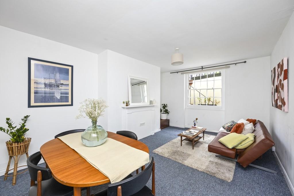 Belgrave Place 13, Basement Flat-006