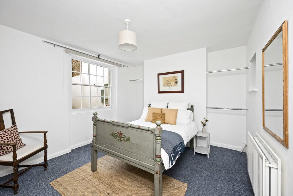 Belgrave Place 13, Basement Flat-007