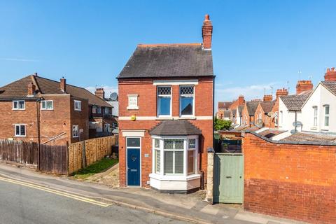 2 bedroom detached house for sale, Windmill Road, Rushden NN10