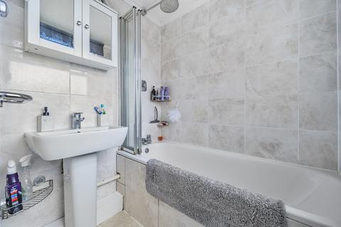 21 Rushen Walk, Carshalton, SM5 1PY