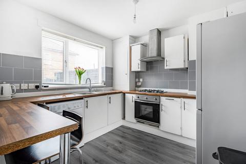 21 Rushen Walk, Carshalton, SM5 1PY