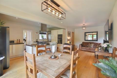 4 bedroom detached house for sale, Horncastle Road, Louth LN11 9LB