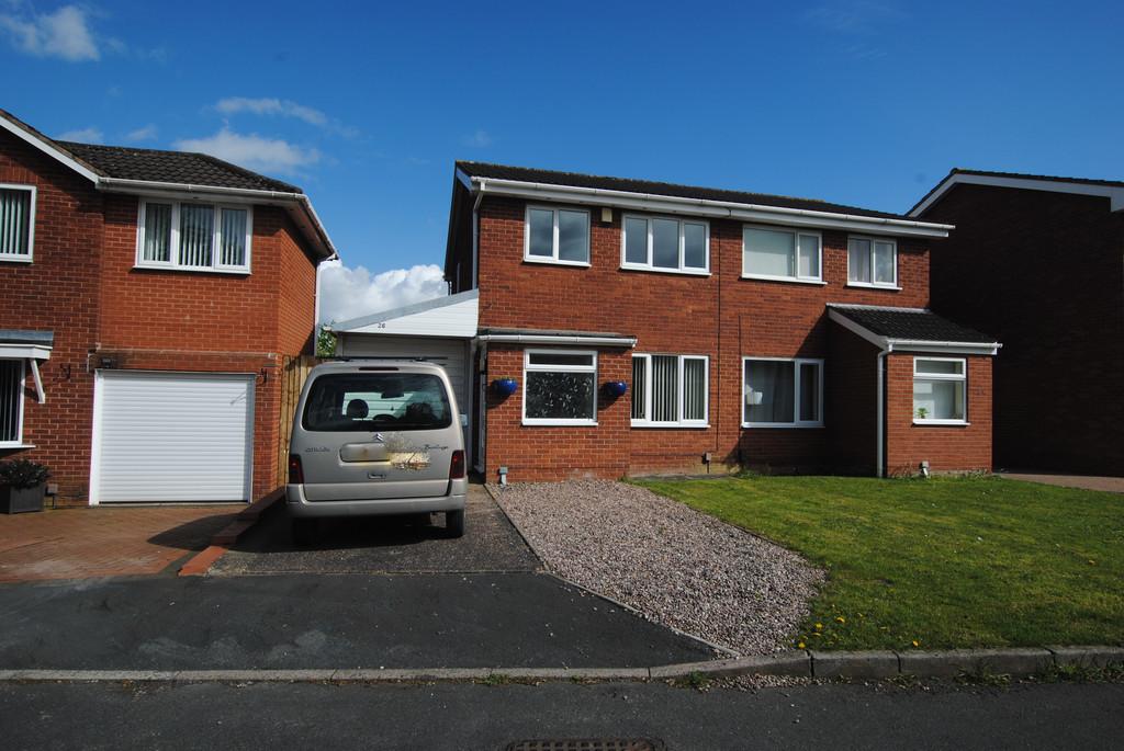 Mercia Drive, Leegomery, Telford, TF1... 3 bed semi-detached house for ...