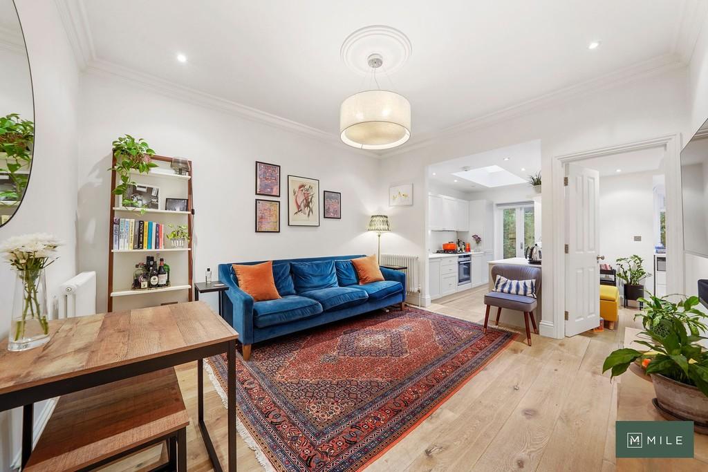 Doyle Gardens, London NW10 2 bed ground floor flat for sale £685,000