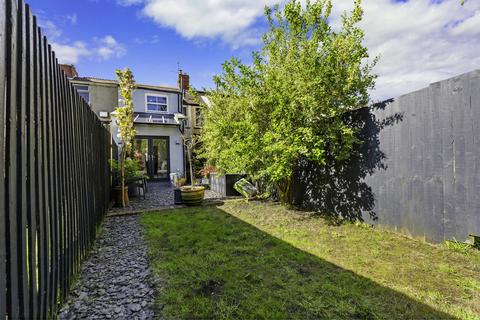 8 Blosse Road, Cardiff, CF14 2JB
