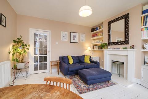 2 bedroom flat to rent, Watson House, Brixton, London, SW2