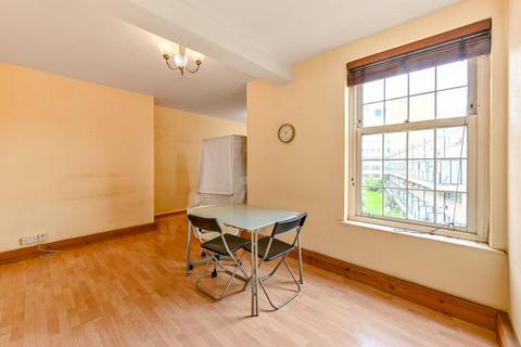 2 bedroom flat for sale, Churchway, Camden, London, NW1