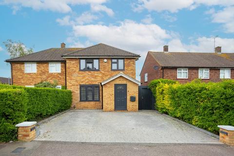 3 bedroom semi-detached house for sale, Cheviot Close, Bushey, Hertfordshire, WD23