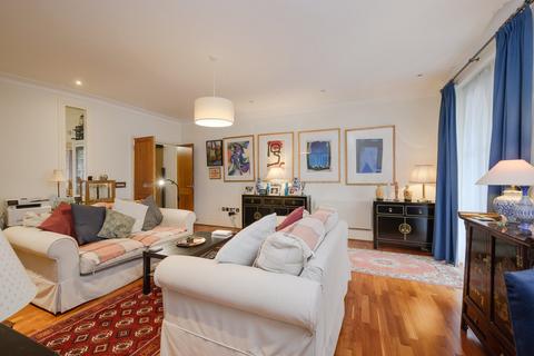 2 bedroom flat for sale, Lime House, 33 Melliss Avenue, Kew, Surrey