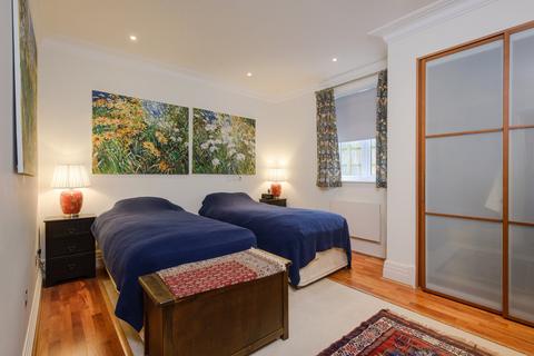 2 bedroom flat for sale, Lime House, 33 Melliss Avenue, Kew, Surrey
