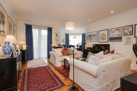 2 bedroom flat for sale, Lime House, 33 Melliss Avenue, Kew, Surrey