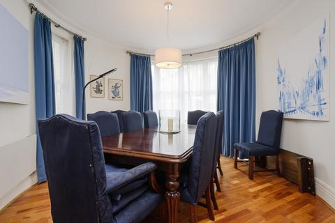 2 bedroom flat for sale, Lime House, 33 Melliss Avenue, Kew, Surrey