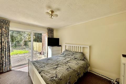 2 bedroom ground floor maisonette for sale, Hotspur Close, Hythe