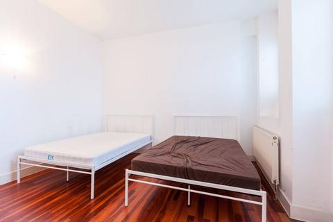 2 bedroom flat to rent, Sunlight Square, Bethnal Green, London, E2