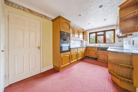 4 bedroom detached house for sale, Stonewall Park Road, Langton Green, Tunbridge Wells