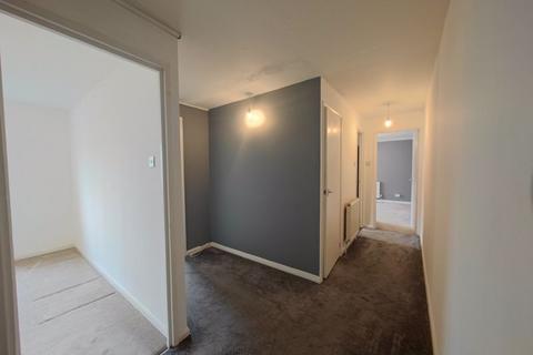 1 bedroom flat to rent, Crowden Way, North Thamesmead, London SE28