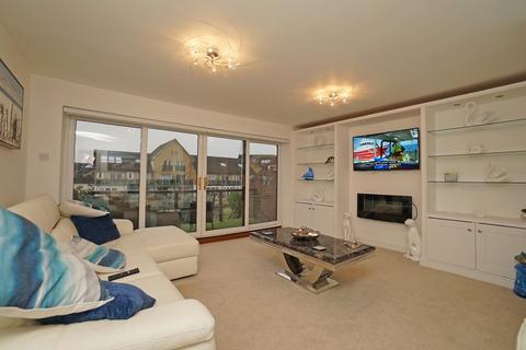 3 bedroom end of terrace house for sale, Carbis Close, Portsmouth PO6